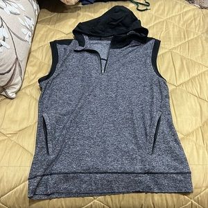 Lululemon 1/4 zip Sleeveless Hoodie (Large)